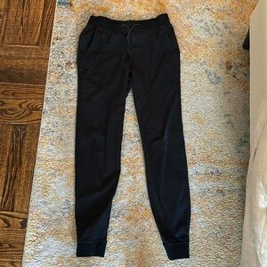 ABC Jogger Slim Fit Small Black - perfect sweatpants to do everyday in
